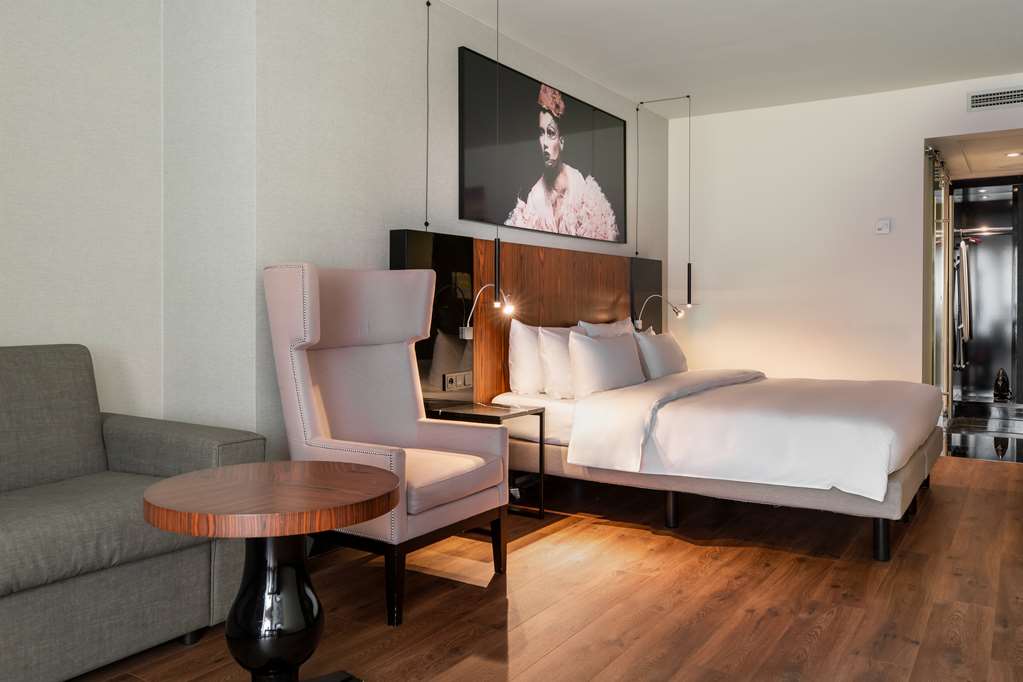 Фото Radisson Collection Hotel, Grand Place Brussels