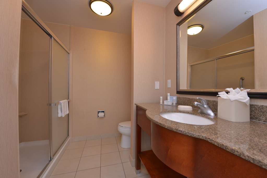 Фото Hampton Inn & Suites Bakersfield North-Airport