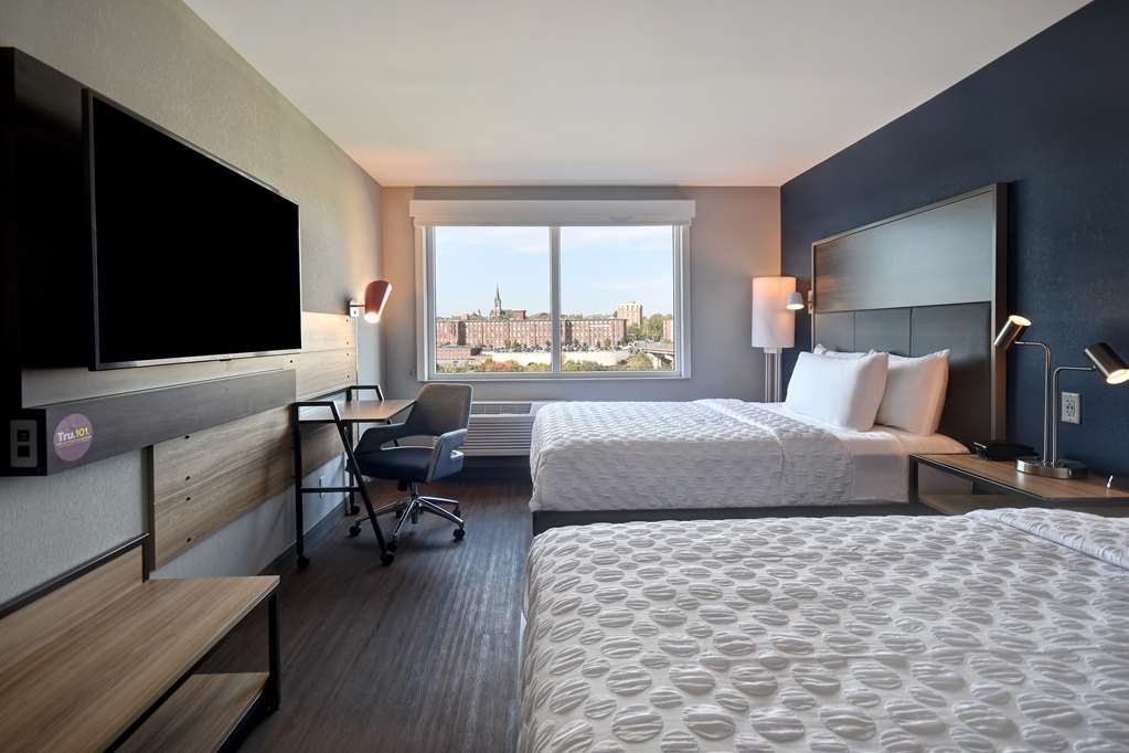 Фото Tru by Hilton Manchester Downtown