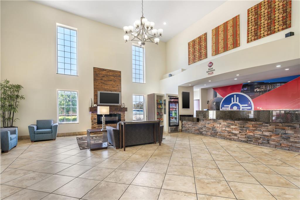 Фото Best Western Plus Eastgate Inn & Suites