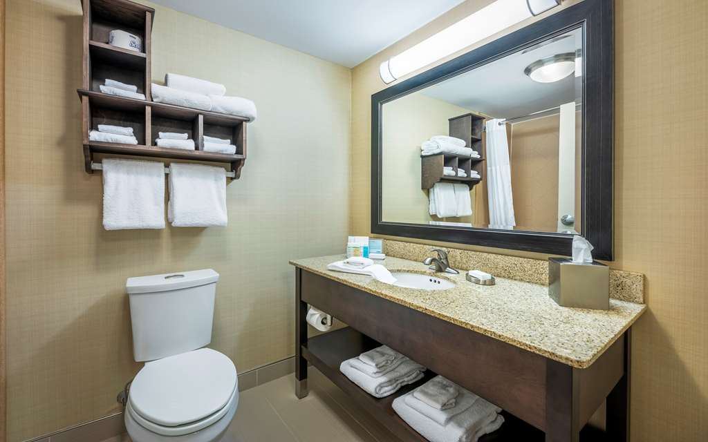 Фото Hampton Inn by Hilton Sydney