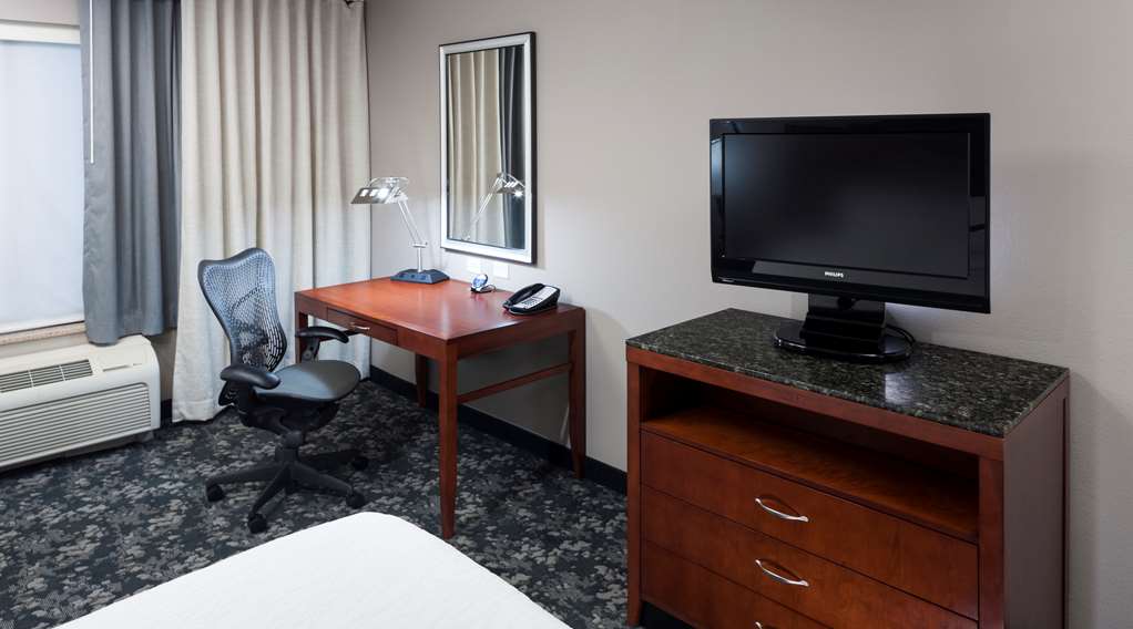 Фото Hilton Garden Inn Austin North