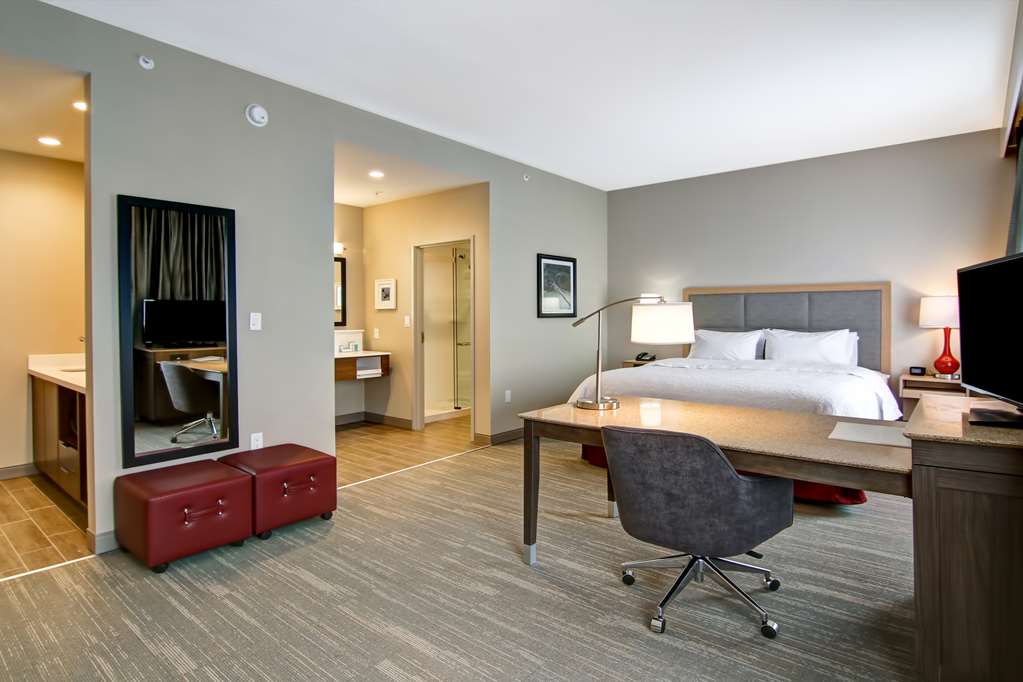 Фото Hampton Inn & Suites by Hilton Grande Prairie