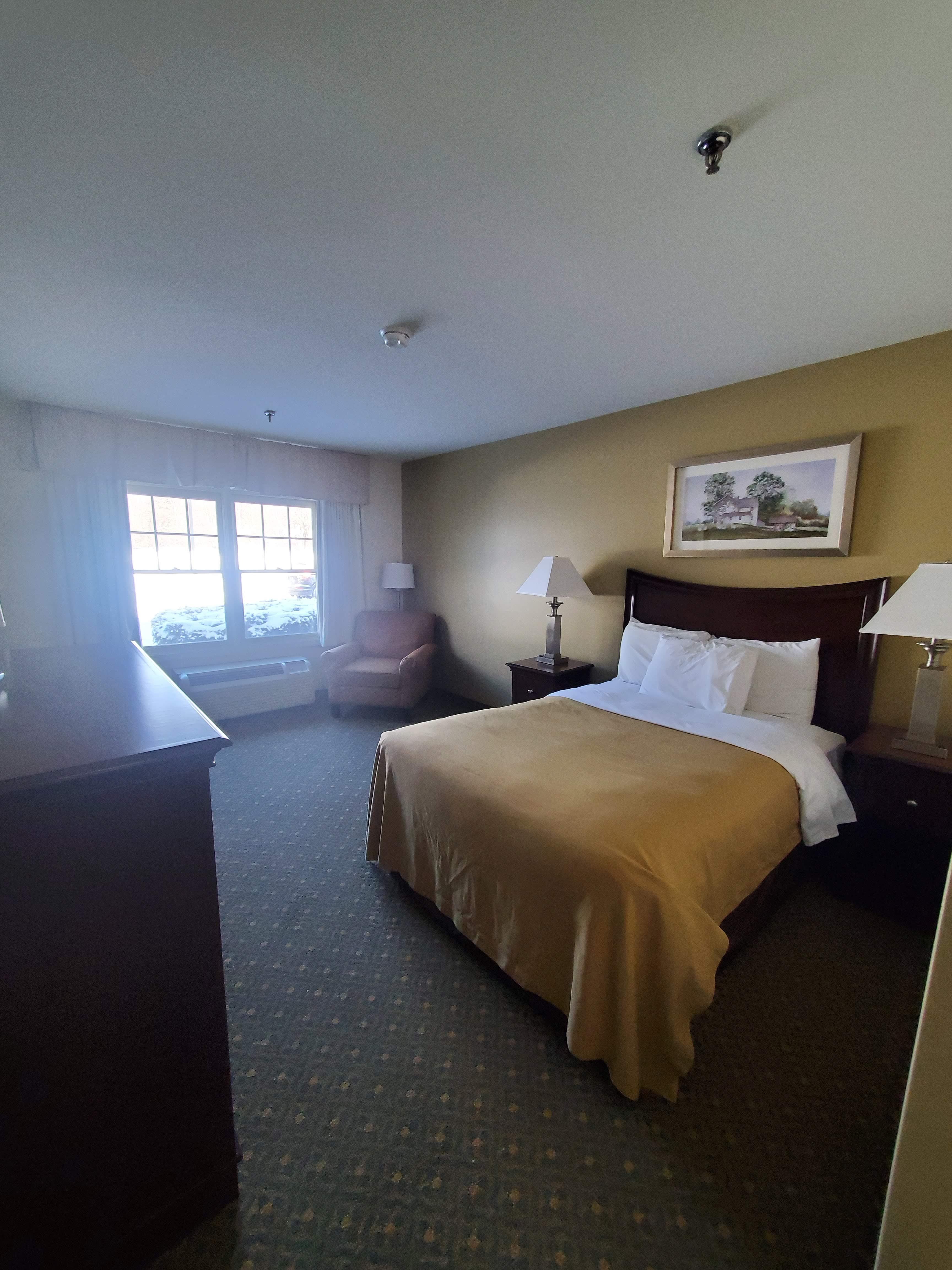 Фото Country Inn at The Mall