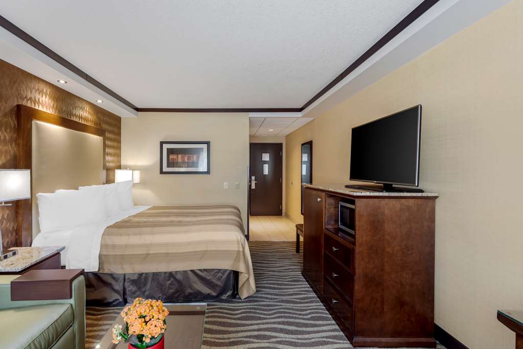 Фото Best Western Plus Edmonton Airport Hotel