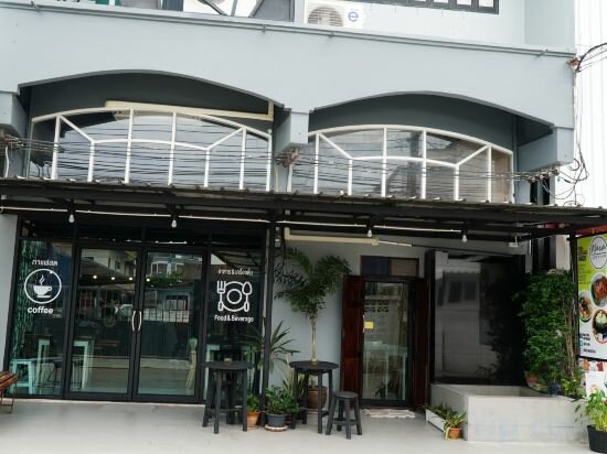 Фото D House Hostel