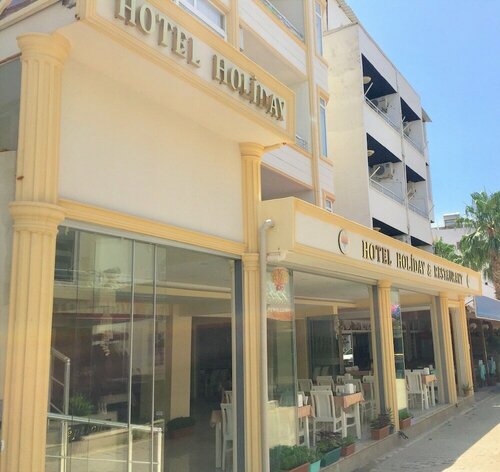 Holiday Hotel