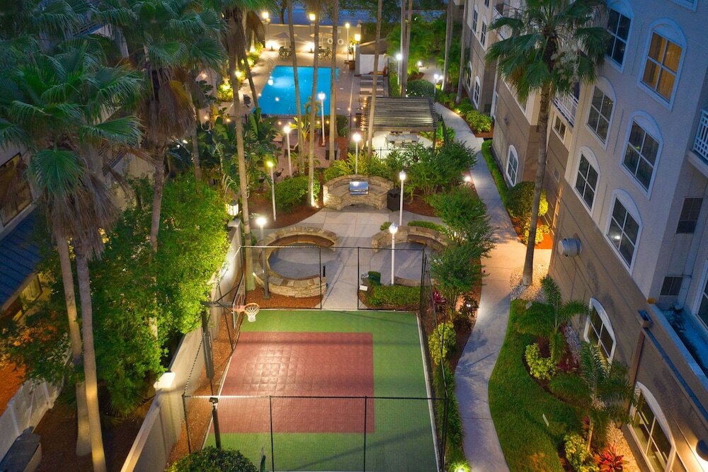 Фото Residence Inn by Marriott Tampa Downtown