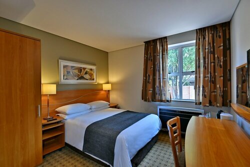 Внешний вид отеля Road Lodge Sandton Grayston Drive в Йоханнесбурге, фото 2