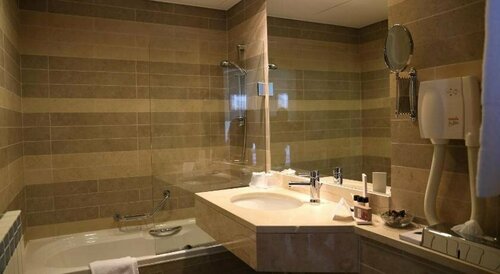 Гостиница Leonardo Hotel Bucharest City Center в Румынии