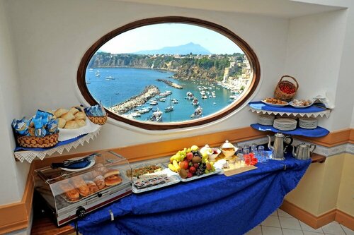 Гостиница Hotel La Casa sul Mare в Прочиде