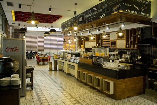 Гостиница Yol-Is Holiday в Адане