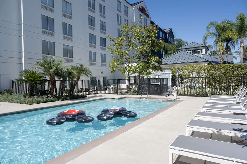 Фото Hilton Garden Inn Anaheim/Garden Grove
