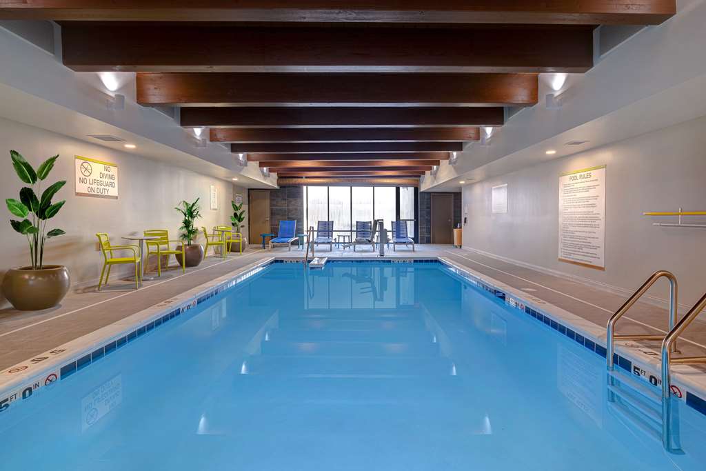 Фото Home2 Suites by Hilton Dekalb