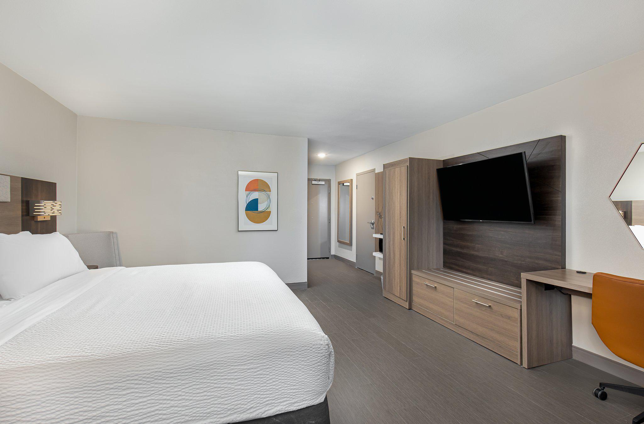 Фото Holiday Inn Express Atlanta Airport - North