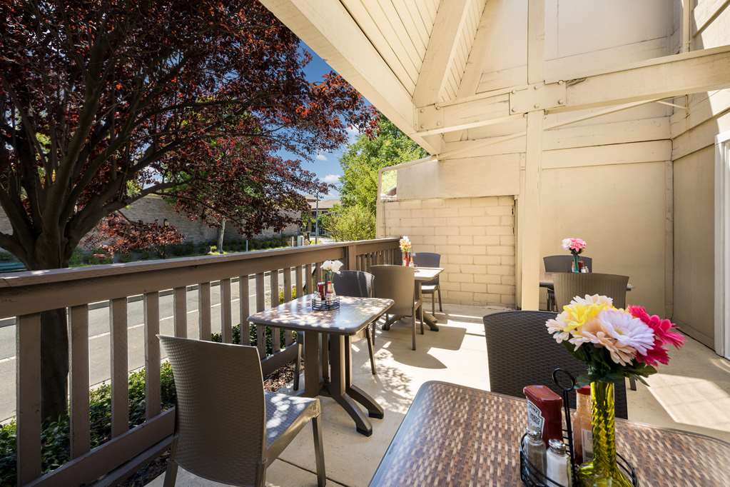 Фото Best Western Danville Sycamore Inn
