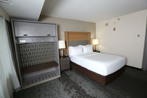 Гостиница Holiday Inn & Suites Chicago North Shore Skokie в Скоки