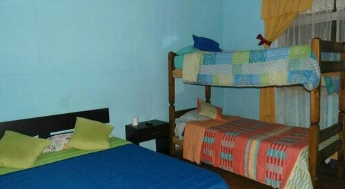Гостиница Hostal Tricontinental в Вальпараисо