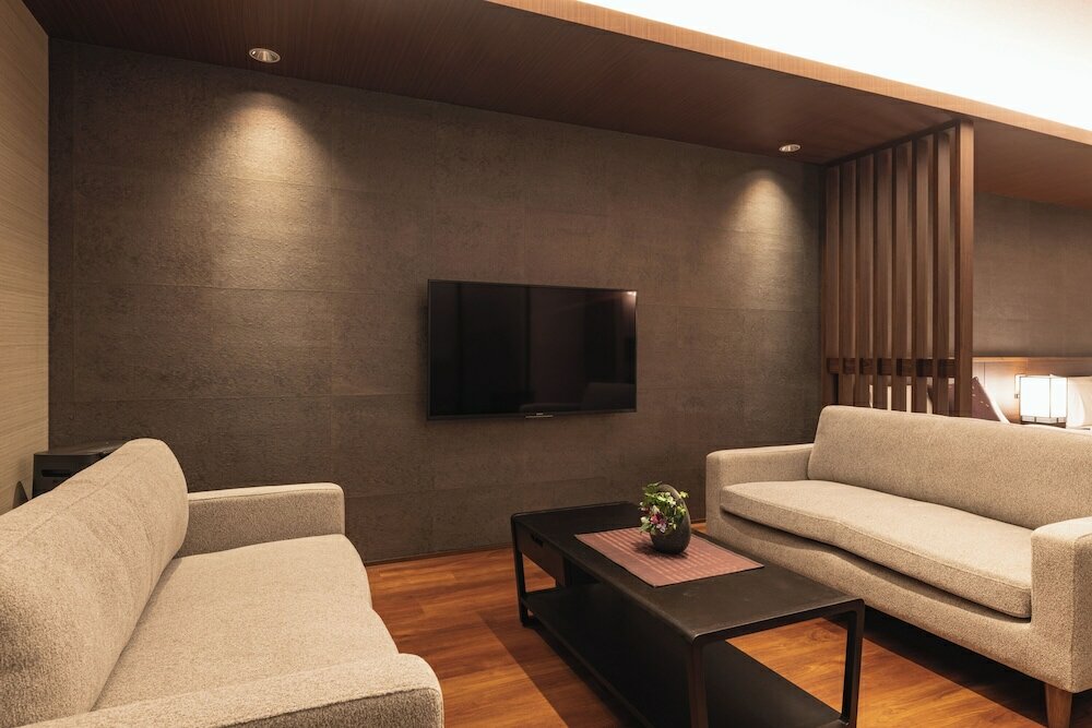 Фото Grand Base Iolani