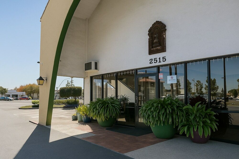 Фото Granada Inn