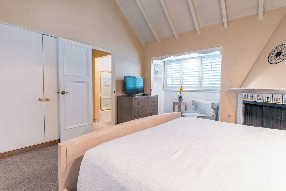 Фото Normandy Inn