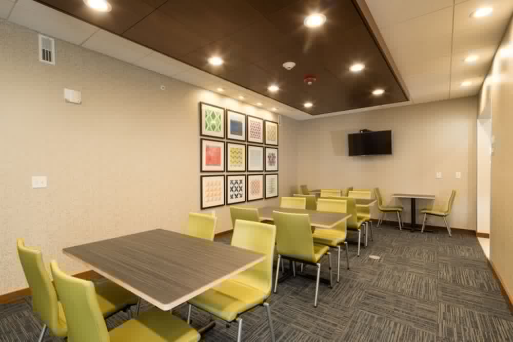 Фото Holiday Inn Express & Suites Michigan City, an Ihg Hotel
