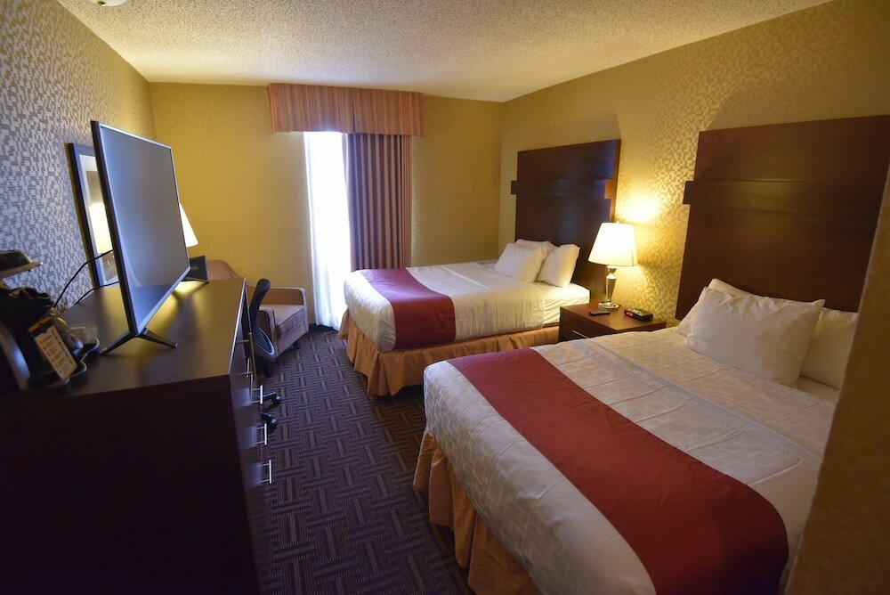 Фото Travelodge by Wyndham North Battleford