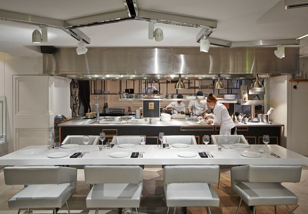 Фото QT Singapore