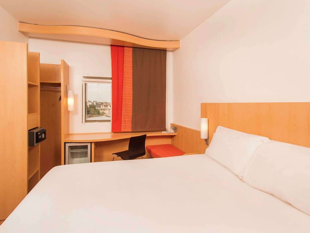 Фото Hotel ibis Lagos Ikeja