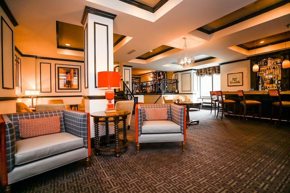 Фото The Dunhill Hotel