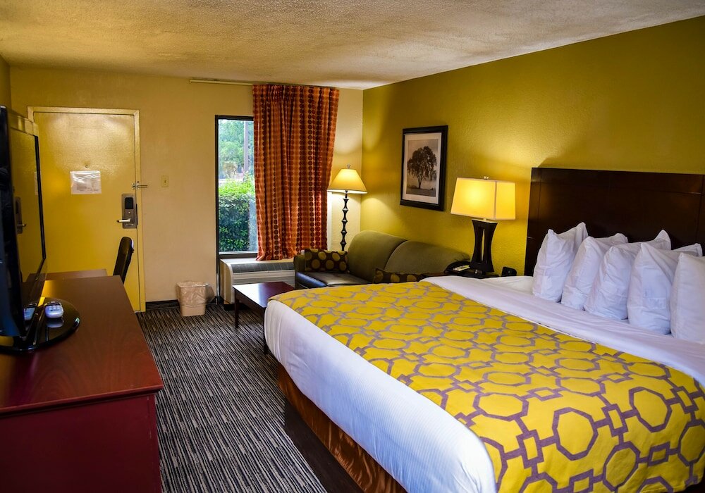 Фото Baymont by Wyndham Columbus Ga