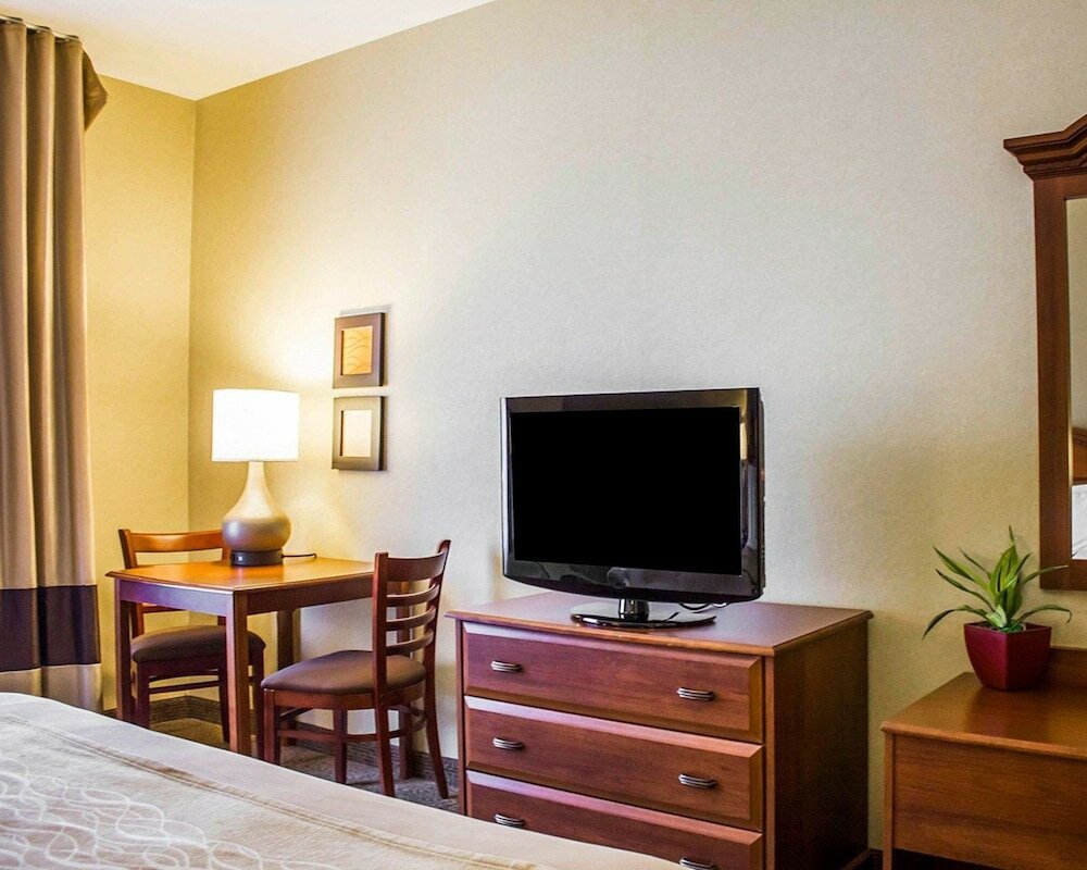 Фото Comfort Inn Guilford near I-95