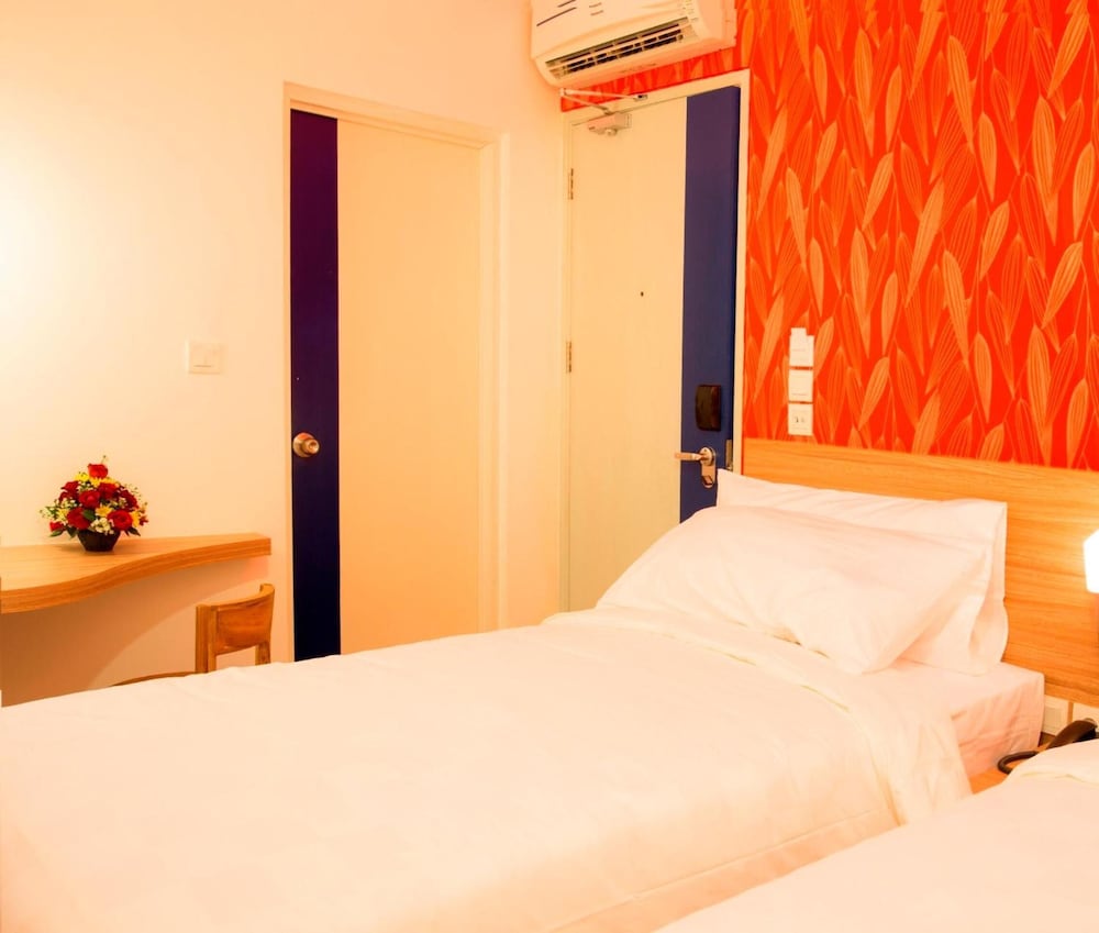 Фото DeMira Hotel