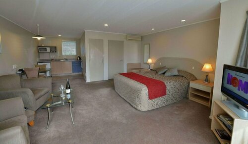 Гостиница Brougham Heights Motel в Нью-Плимуте