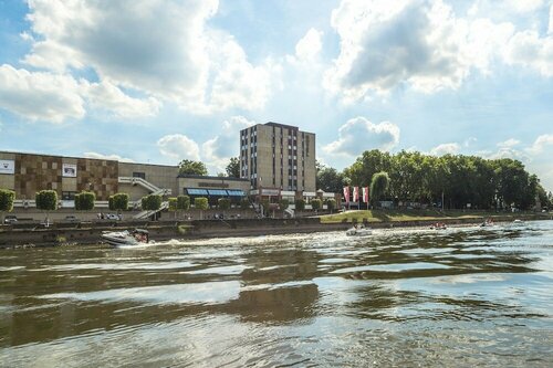 Гостиница Hotel Br& xFC; ckentor в Ринтельне