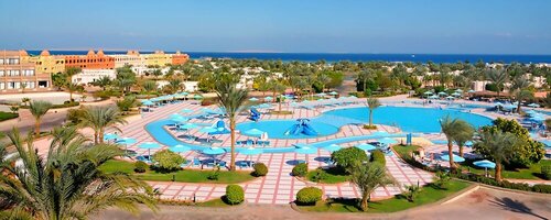 Гостиница Pharaoh Azur Resort в Хургаде