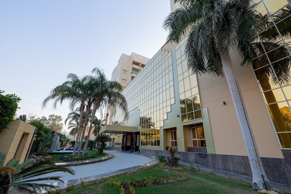 Triumph Plaza Hotel - 13