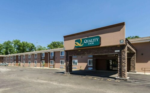Гостиница Quality Inn Chicopee - Springfield в Спрингфилде