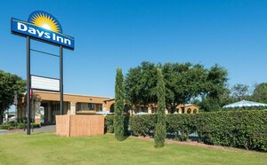 Гостиница Days Inn by Wyndham San Marcos