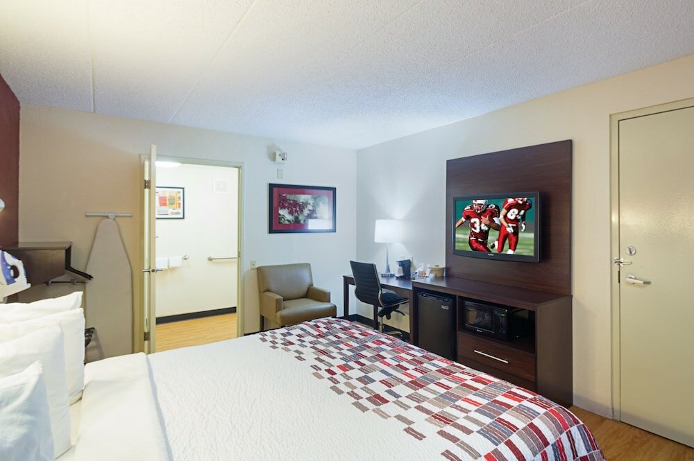 Фото Red Roof Inn Madison, Wi