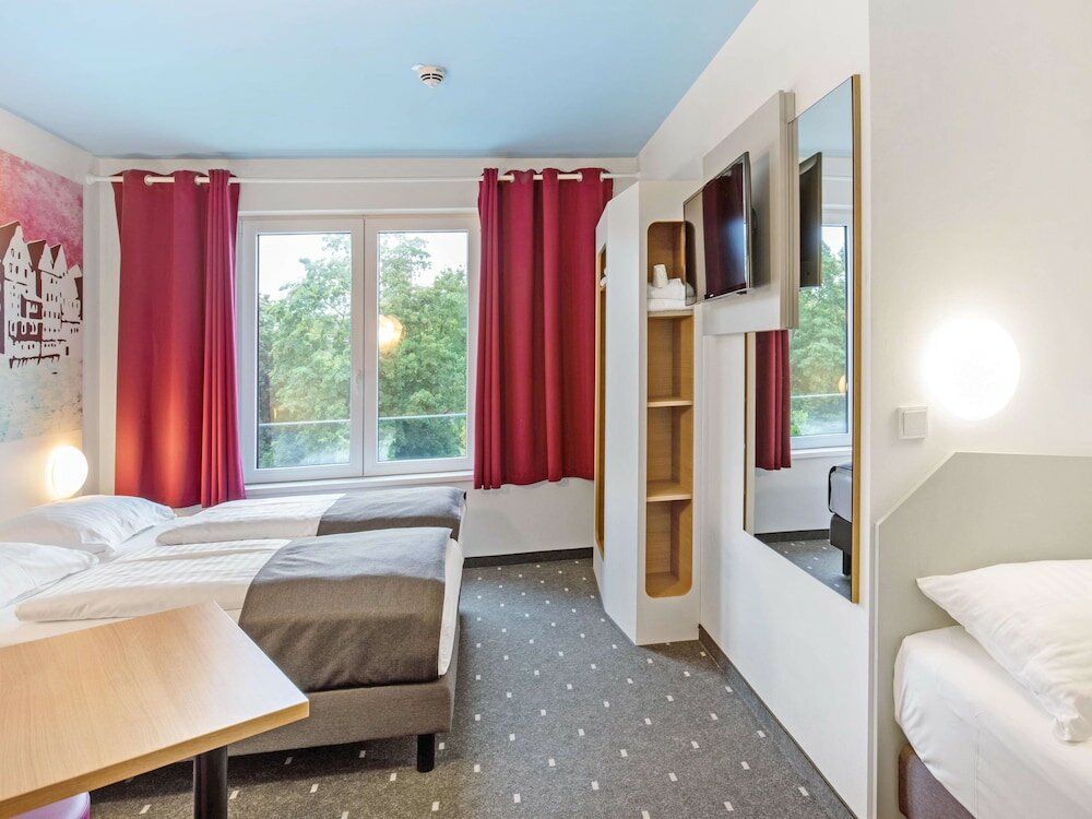 Фото B&b Hotel Lüneburg