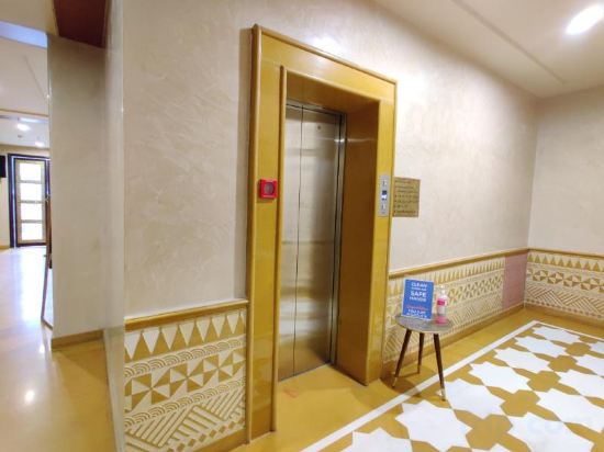 Фото Laxmi Palace Heritage Boutique Hotel