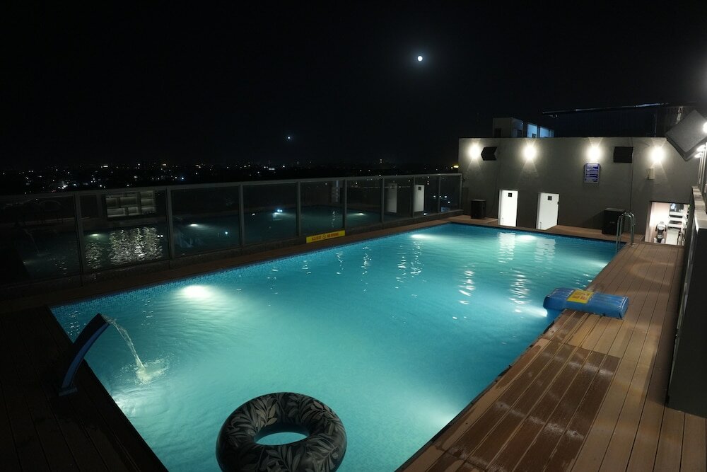 Фото Ramada Plaza by Wyndham Chandigarh Zirakpur