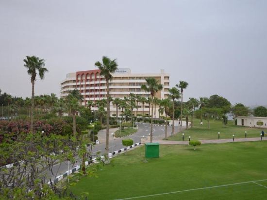 Фото Mercure Ismailia Forsan Island Hotel