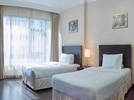 Фото Tulip Hotel And Suites