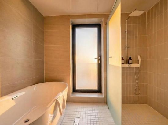 Фото Haeundae Thevan Hotel