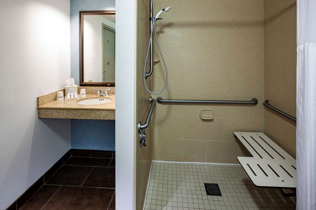 Фото Hilton Garden Inn Omaha Downtown/Old Market Area