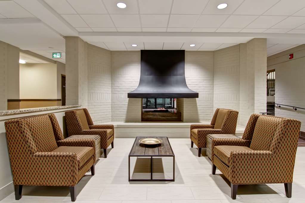 Фото Best Western London Airport Inn & Suites