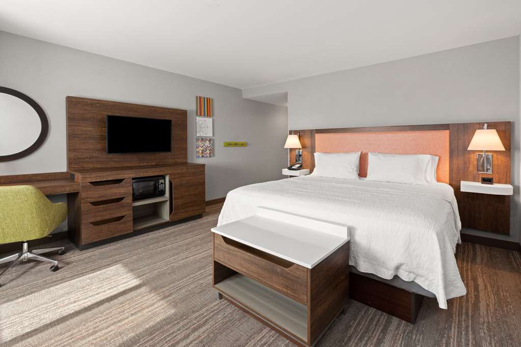 Фото Hampton Inn & Suites Burlington