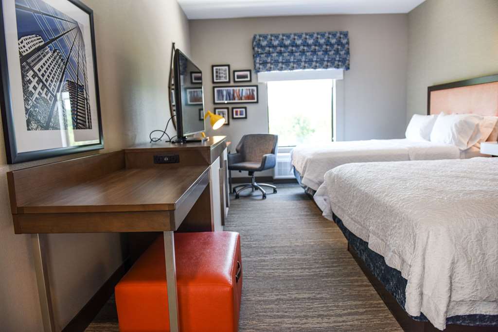 Фото Hampton Inn & Suites Lenoir